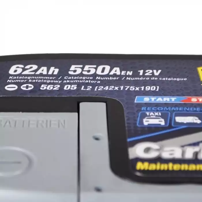 Автомобильный аккумулятор ZAP Carbon EFB (L2) 62Ah 550A R+ 562 05z